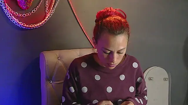 MeganBrown4 online show from February 19, 3:20 pm