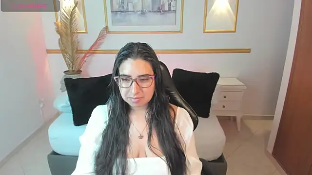 alice coopperx online show from December 17, 12:21 pm