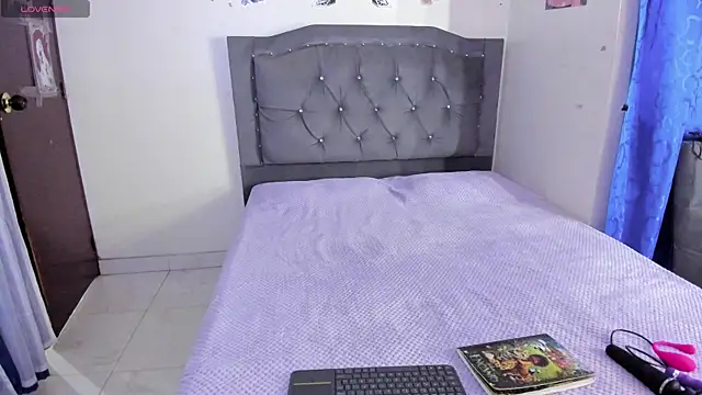 Megan Darcy online show from May 25, 4:38 pm