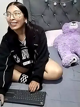 Megan Darcy online show from March 4, 6:10 am