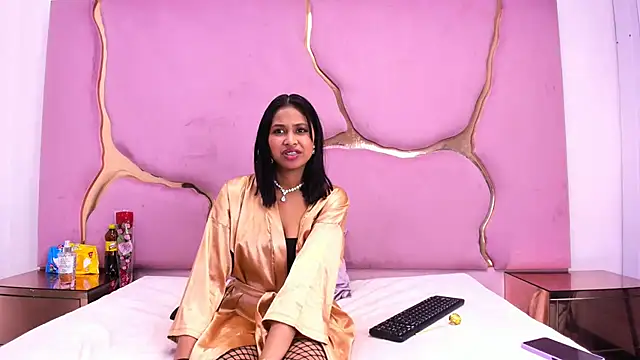 Amaia Sophia online show from February 14, 3:34 pm