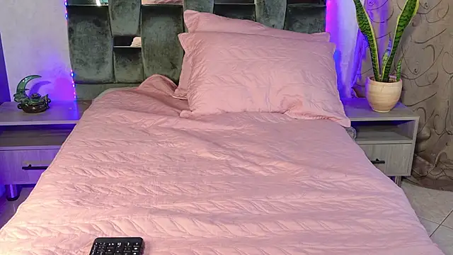 Luna sophya online show from October 23, 8:51 pm