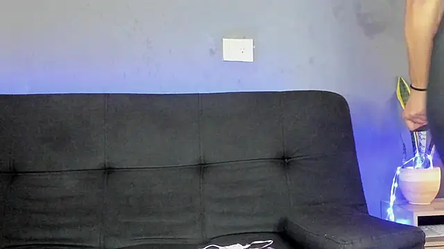 Luna sophya online show from November 27, 1:00 pm