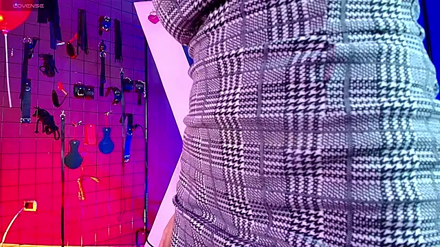 Mr sadistiic  online show from October 10, 3:40 am