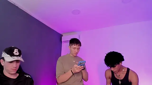 Handsomeboyss19 online show from July 8, 12:46 am