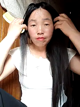 Snapshot of hera-00 chatting on October 10, 6:36 am hera-00 online show from October 10, 6:36 am