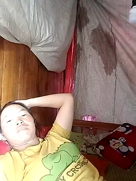 Snapshot of hera-00 chatting on October 13, 6:48 am hera-00 online show from October 13, 6:48 am