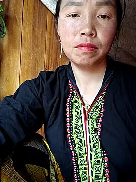 Snapshot of hera-00 chatting on November 23, 6:34 am hera-00 online show from November 23, 6:34 am