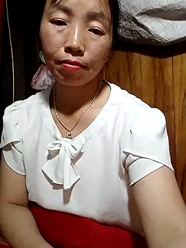 Snapshot of hera-00 chatting on October 6, 1:56 pm hera-00 online show from October 6, 1:56 pm