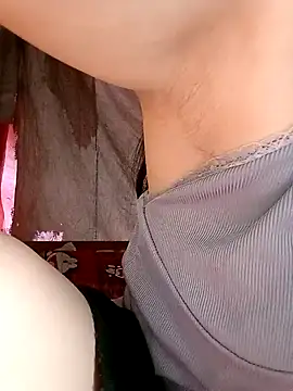 Snapshot of hera-00 chatting on October 18, 7:21 am hera-00 online show from October 18, 7:21 am