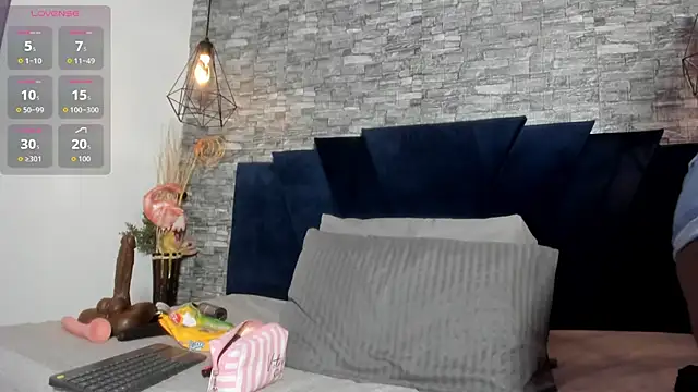 Emily Brown18 online show from February 24, 4:24 am