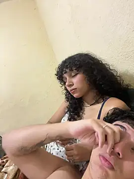 Casal-foda braba online show from May 16, 1:48 am