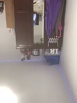 Bryan056  online show from February 17, 7:44 pm