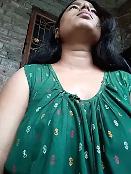 Snapshot of Hot-Jasmin chatting on July 4, 12:50 am Hot-Jasmin online show from July 4, 12:50 am
