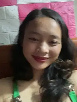 Snapshot of Kieu_xxx chatting on September 18, 4:21 pm Kieu xxx online show from September 18, 4:21 pm