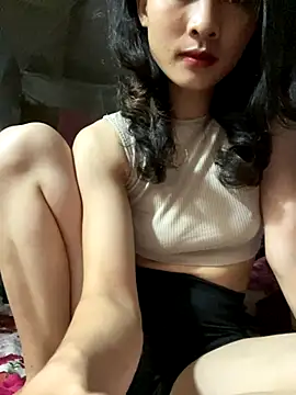 Snapshot of Kieu_xxx chatting on October 16, 1:03 am Kieu xxx online show from October 16, 1:03 am