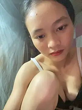 Snapshot of Kieu_xxx chatting on September 24, 2:51 am Kieu xxx online show from September 24, 2:51 am