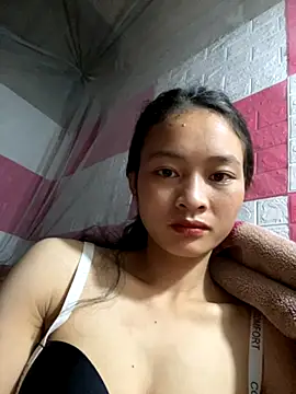 Snapshot of Kieu_xxx chatting on September 9, 2:43 am Kieu xxx online show from September 9, 2:43 am