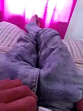 Snapshot of SmartLoda143 chatting on November 2, 7:35 am SmartLoda143 online show from November 2, 7:35 am