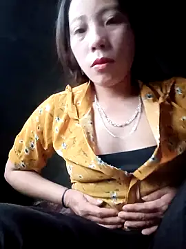 Snapshot of Phuong_xxx chatting on December 14, 12:17 am Phuong xxx online show from December 14, 12:17 am