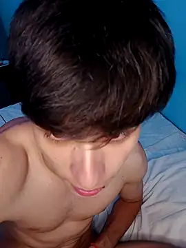 Snapshot of matiatr1112 chatting on November 19, 7:08 am matiatr1112 online show from November 19, 7:08 am