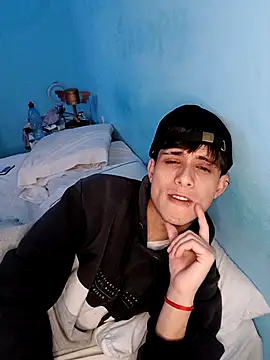 Snapshot of matiatr1112 chatting on November 13, 5:44 am matiatr1112 online show from November 13, 5:44 am