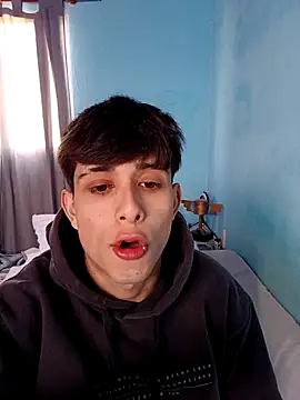 Snapshot of matiatr1112 chatting on November 6, 11:25 am matiatr1112 online show from November 6, 11:25 am