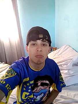 Snapshot of matiatr1112 chatting on November 10, 7:41 pm matiatr1112 online show from November 10, 7:41 pm