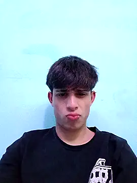 Snapshot of matiatr1112 chatting on November 15, 5:11 am matiatr1112 online show from November 15, 5:11 am