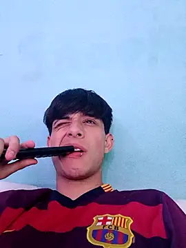 Snapshot of matiatr1112 chatting on November 18, 6:17 am matiatr1112 online show from November 18, 6:17 am