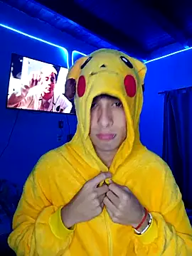 Snapshot of matiatr1112 chatting on September 10, 8:02 am matiatr1112 online show from September 10, 8:02 am