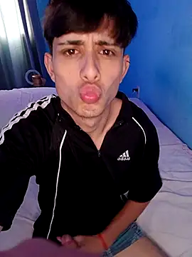 Snapshot of matiatr1112 chatting on November 12, 5:39 pm matiatr1112 online show from November 12, 5:39 pm