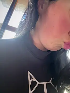 Snapshot of Mia_salinass chatting on June 19, 7:20 pm Mia salinass online show from June 19, 7:20 pm