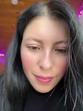 Snapshot of Mia_salinass chatting on June 21, 8:03 pm Mia salinass online show from June 21, 8:03 pm