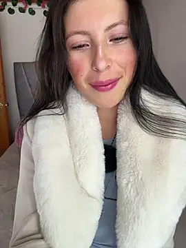 Mia salinass online show from February 21, 8:11 pm