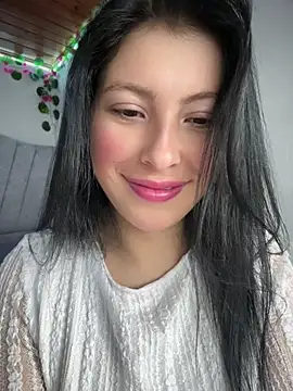 Snapshot of Mia_salinass chatting on July 3, 8:37 pm Mia salinass online show from July 3, 8:37 pm