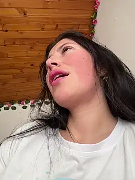 Mia salinass online show from March 6, 6:14 pm