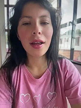 Snapshot of Mia_salinass chatting on June 17, 6:29 pm Mia salinass online show from June 17, 6:29 pm