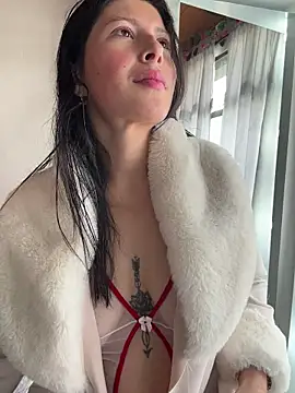 Mia salinass online show from February 14, 6:19 pm