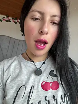 Snapshot of Mia_salinass chatting on July 21, 6:42 pm Mia salinass online show from July 21, 6:42 pm
