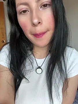 Snapshot of Mia_salinass chatting on July 17, 5:43 pm Mia salinass online show from July 17, 5:43 pm