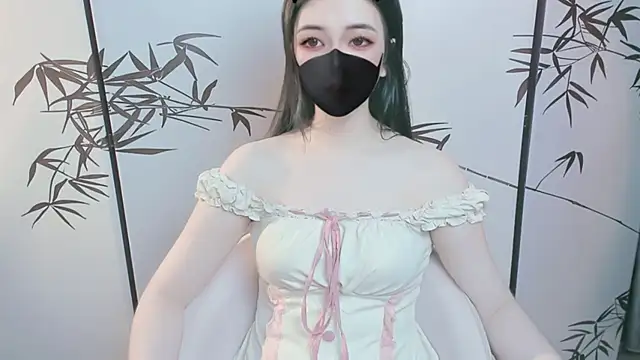 Sparkly Candy online show from January 7, 2:05 am