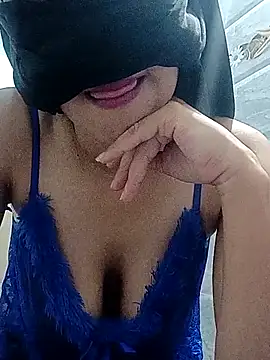 salma14 online show from September 26, 1:29 pm