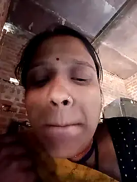 Snapshot of Xx_pooja chatting on November 8, 5:22 am Xx pooja online show from November 8, 5:22 am