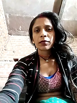 Snapshot of Xx_pooja chatting on December 16, 4:33 pm Xx pooja online show from December 16, 4:33 pm