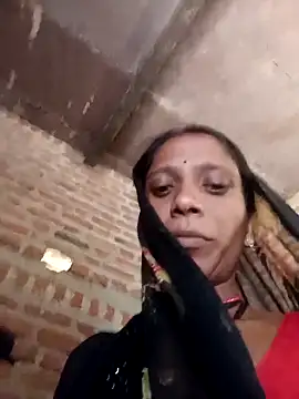 Snapshot of Xx_pooja chatting on October 6, 6:14 am Xx pooja online show from October 6, 6:14 am