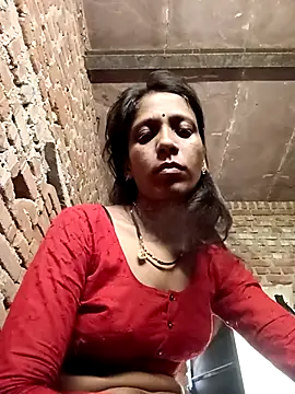 Snapshot of Xx_pooja chatting on September 13, 9:09 am Xx pooja online show from September 13, 9:09 am