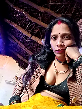 Snapshot of Xx_pooja chatting on November 6, 7:01 am Xx pooja online show from November 6, 7:01 am