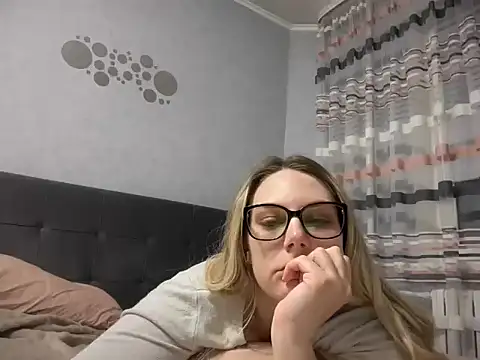 NikexPretty online show from March 12, 6:01 pm