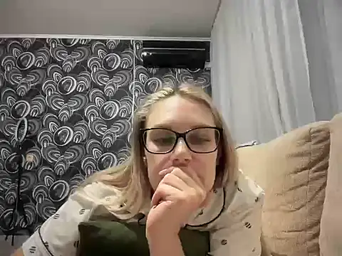 NikexPretty online show from October 22, 7:46 pm